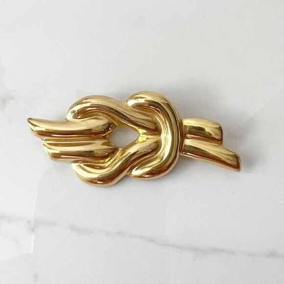 Vintage Gold Tone Loop Pin Brooch - Picture 1 of 5